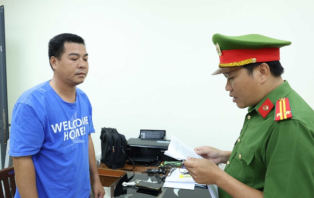 Cướp hơn 54 tấn cá tra để trừ nợ, 2 đối tượng bị bắt - Ảnh 1.