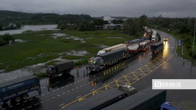 Đắk Lắk: Giao thông tê liệt, công tác cứu trợ gặp nhiều khó khăn- Ảnh 5.