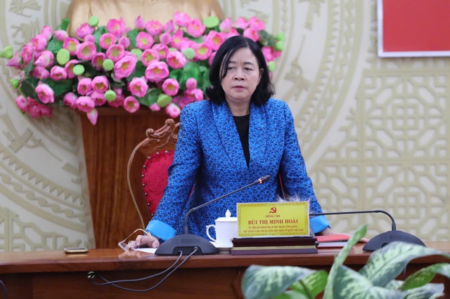 Chủ tịch Ủy ban Trung ương MTTQ Việt Nam thăm vùng lũ Lâm Đồng, động viên người dân vượt qua khó khăn- Ảnh 2. Chủ tịch Ủy ban Trung ương MTTQ Việt Nam thăm vùng lũ Lâm Đồng, động viên người dân vượt qua khó khăn- Ảnh 2.