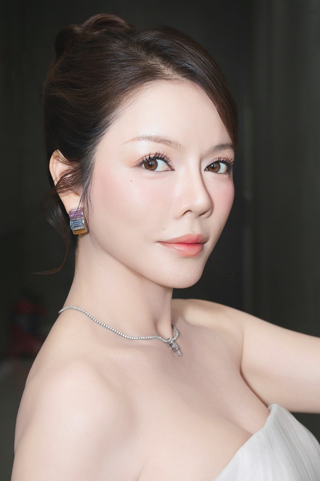 Lý Nhã Kỳ ghi điểm với phong cách tiểu thư thanh lịch - Ảnh 5.