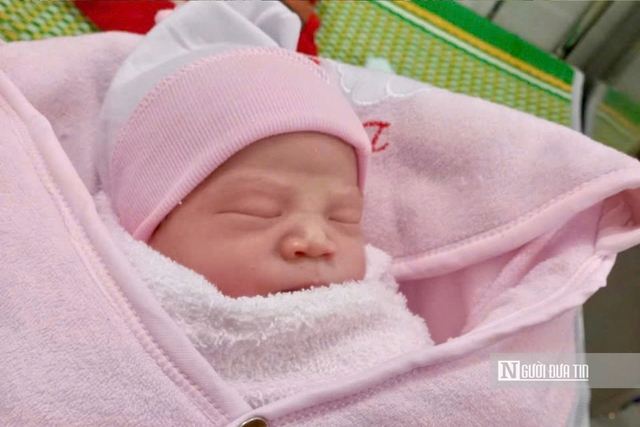 Người dân thôn Luật Lễ kể chuyện em bé “Lũ” chào đời trong đêm đê vỡ- Ảnh 3.