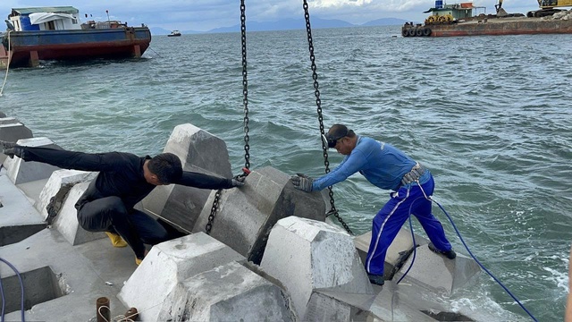 Chênh vênh làng chài ven biển miền Trung (kỳ cuối): Dựng "lá chắn", tăng ứng phó bão lũ- Ảnh 2.