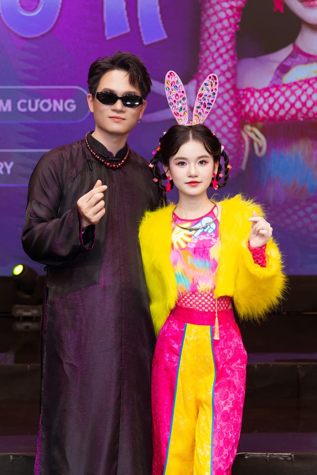 Nhạc sĩ Bắc Bling và ca sĩ nhí Kim Cương gợi nhớ tuổi thơ qua “Oẳn tù tì” - Ảnh 2.