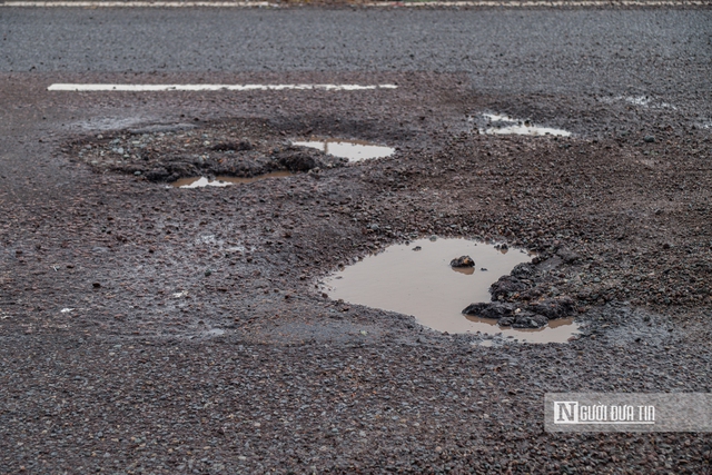 Xuất hiện hàng loạt ổ gà, ổ voi "bẫy" người dân trên tuyến huyết mạch qua Quy Nhơn- Ảnh 12.