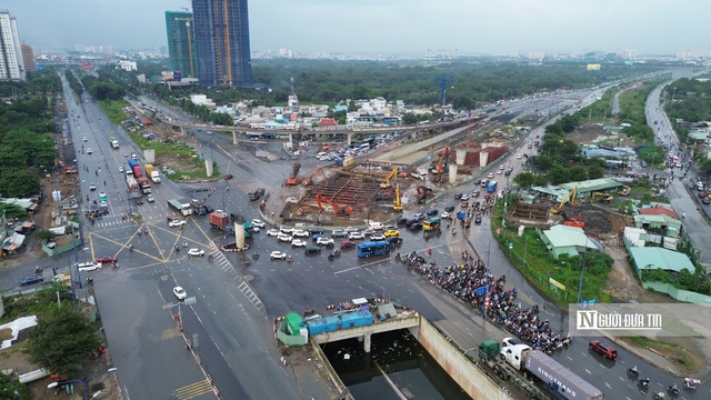 Hiện trạng nút giao thông 3.400 tỷ đồng ở Tp.HCM sau nhiều lần chậm tiến độ- Ảnh 8. Hiện trạng nút giao thông 3.400 tỷ đồng ở Tp.HCM sau nhiều lần chậm tiến độ- Ảnh 8.