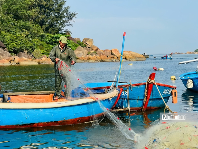 Mưu sinh trên thúng nhỏ: Lời kể của những người "làm ăn trên bọt nước" ở Sơn Trà- Ảnh 5.