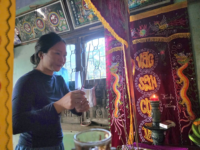 Tạp chí Đời sống và Pháp luật hỗ trợ các hộ có người tử vong, mất nhà do bão lũ tại Gia Lai, Đắk Lắk- Ảnh 3.