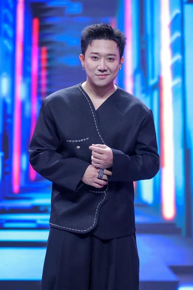 Lộ ảnh Trấn Thành bị bầm dập, tả tơi khiến fan xót xa - Ảnh 2.