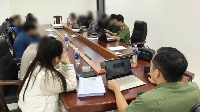 Bắt nhóm đối tượng lập sàn tiền ảo, chiếm đoạt khoảng 90 tỷ đồng- Ảnh 1.