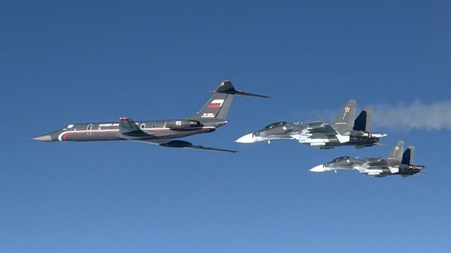 "Ngọc Trai đen" Tu-134 của Nga bị máy bay NATO chặn trên bầu trời Baltic - Ảnh 1.