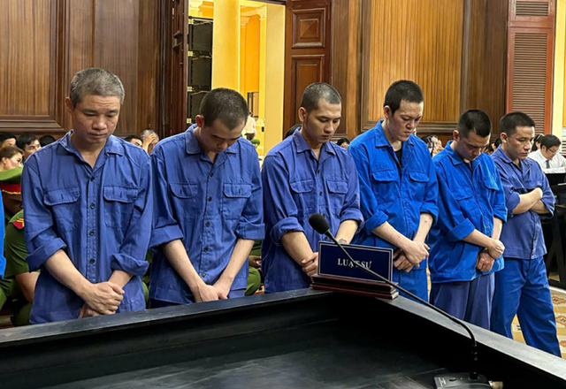 Nhóm bị cáo lập 168 công ty “ma” để mua bán trái phép hóa đơn lãnh án nặng - Ảnh 1.