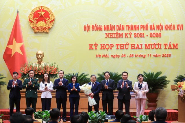 Tân Chủ tịch Hà Nội: "Cống hiến cho Thủ đô là vinh dự lớn đối tôi" - Ảnh 2.