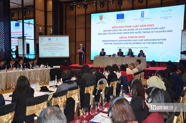 Bộ trưởng Bộ Tư Pháp Nguyễn Hải Ninh: "Đưa thể chế, pháp luật thực sự trở thành lợi thế cạnh tranh quốc gia"- Ảnh 2. Bộ trưởng Bộ Tư Pháp Nguyễn Hải Ninh: "Đưa thể chế, pháp luật thực sự trở thành lợi thế cạnh tranh quốc gia"- Ảnh 2.