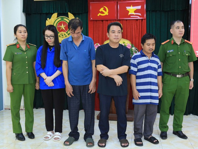 Triệt phá đường dây mua bán hóa đơn khống hơn 4.000 tỷ đồng - Ảnh 1.