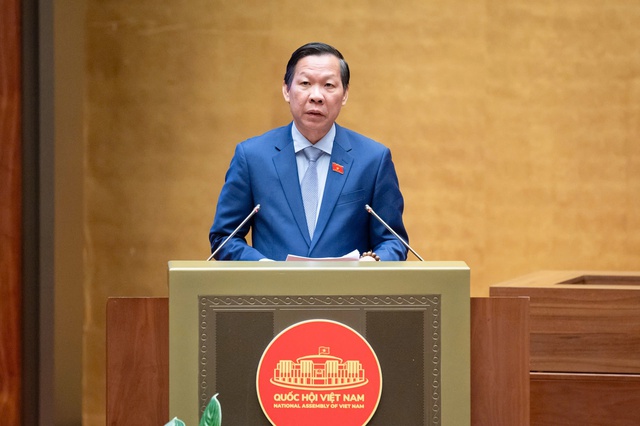 Bộ Xây dựng sẽ quyết định giá tối đa vé máy bay nội địa hạng phổ thông - Ảnh 2.