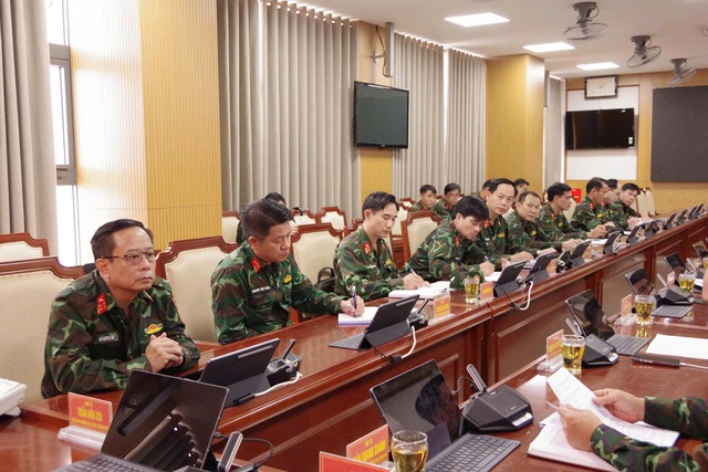 Đà nẵng: Gần 10.000 cán bộ, chiến sĩ “căng mình” chuẩn bị đón siêu bão số 13- Ảnh 2.