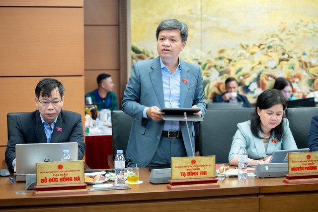 Đề xuất giám đốc công ty bảo hiểm chỉ cần bằng đại học có môn học về bảo hiểm, ĐBQH nói gì? - Ảnh 3.