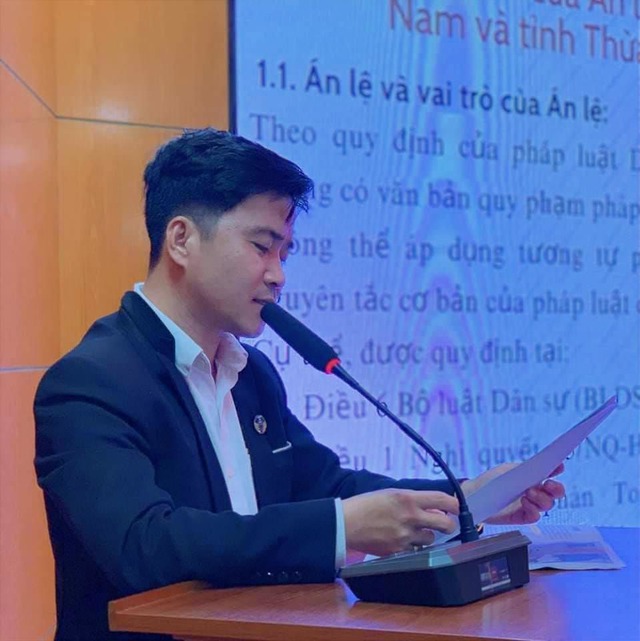 Người “giữ công lý” cho người yếu thế- Ảnh 1. Người “giữ công lý” cho người yếu thế- Ảnh 1.