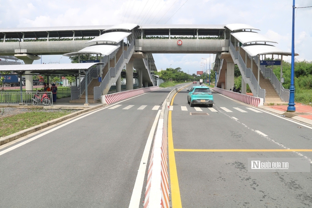Người dân, tài xế vui mừng khi đường song hành Xa Lộ Hà Nội khơi thông - Ảnh 7.