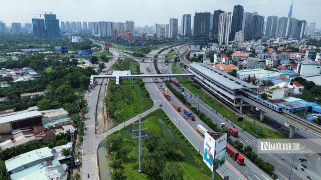 Người dân, tài xế vui mừng khi đường song hành Xa Lộ Hà Nội khơi thông - Ảnh 19.