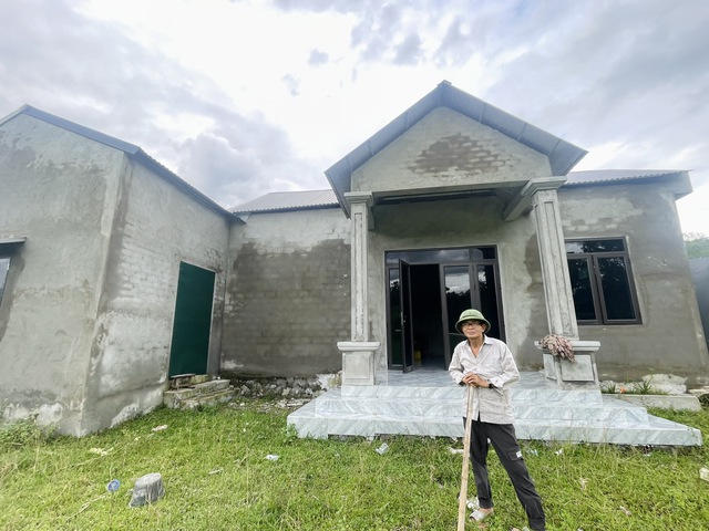 Thanh Hóa: Hộ nghèo được hỗ trợ tiền xây nhà mới, niềm vui trong những mái ấm an cư- Ảnh 2. Thanh Hóa: Hộ nghèo được hỗ trợ tiền xây nhà mới, niềm vui trong những mái ấm an cư- Ảnh 2.