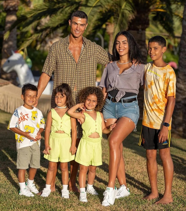 Ronaldo tiết lộ lý do khiến anh có thể giải nghệ sớm - Ảnh 3. Ronaldo tiết lộ lý do khiến anh có thể giải nghệ sớm - Ảnh 3.