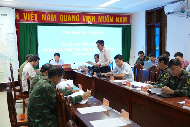 Gia Lai: Cưỡng chế di dời đối với các trường hợp không chịu sơ tán trước bão số 13- Ảnh 2. Gia Lai: Cưỡng chế di dời đối với các trường hợp không chịu sơ tán trước bão số 13- Ảnh 2.