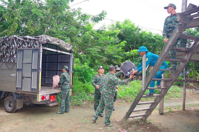“Chỉ mong qua đêm nay, người còn, nhà còn”- Ảnh 3. “Chỉ mong qua đêm nay, người còn, nhà còn”- Ảnh 3.