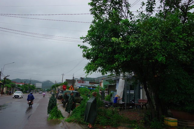 Gia Lai: Không để dân đói, thiếu nơi tránh trú an toàn trong mưa bão- Ảnh 6. Gia Lai: Không để dân đói, thiếu nơi tránh trú an toàn trong mưa bão- Ảnh 6.