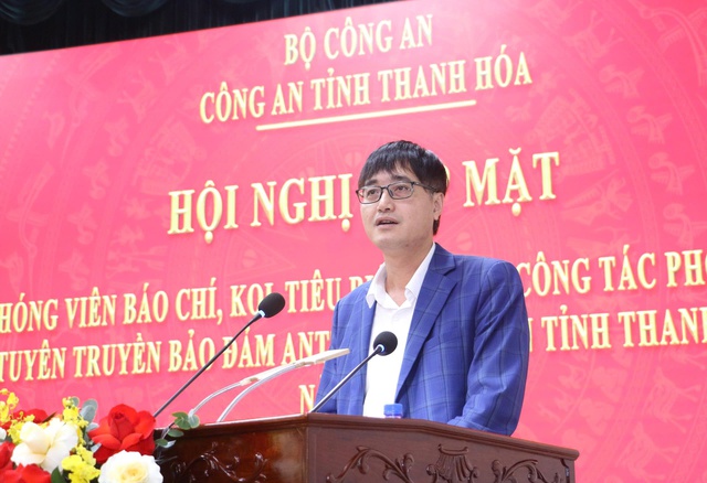 Thiếu tướng Tô Anh Dũng: "Công an Thanh Hóa có 2 đồng chí hi sinh, 20 đồng chí bị thương khi làm nhiệm vụ"- Ảnh 2. Thiếu tướng Tô Anh Dũng: "Công an Thanh Hóa có 2 đồng chí hi sinh, 20 đồng chí bị thương khi làm nhiệm vụ"- Ảnh 2.