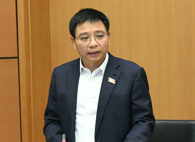 Đầu tư "ra tấm ra món" với cảng Trần Đề thì phải mất 2 - 3 tỷ USD- Ảnh 1. Đầu tư "ra tấm ra món" với cảng Trần Đề thì phải mất 2 - 3 tỷ USD- Ảnh 1.