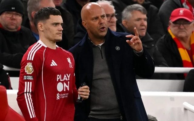 HLV Slot bác bỏ tuyên bố của Arsene Wenger về Liverpool - Ảnh 1.