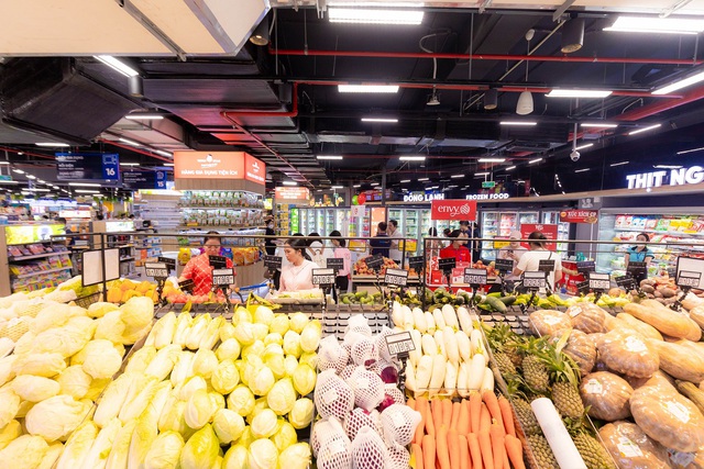 Vincom Mega Mall Royal Island tung loạt ưu đãi hấp dẫn khởi động mùa lễ hội - mua sắm cuối năm - Ảnh 2.