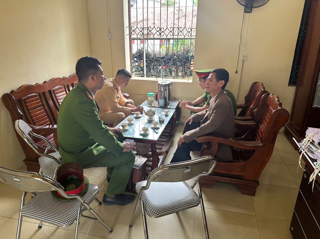 CSGT Thanh Hóa tổng kiểm tra, phát hiện 1.573 học sinh không đủ điều kiện lái xe- Ảnh 3. CSGT Thanh Hóa tổng kiểm tra, phát hiện 1.573 học sinh không đủ điều kiện lái xe- Ảnh 3.