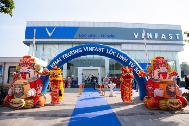 VinFast khai trương xưởng dịch vụ thứ 350 - sở hữu mạng lưới hậu mãi lớn nhất Việt Nam - Ảnh 1.