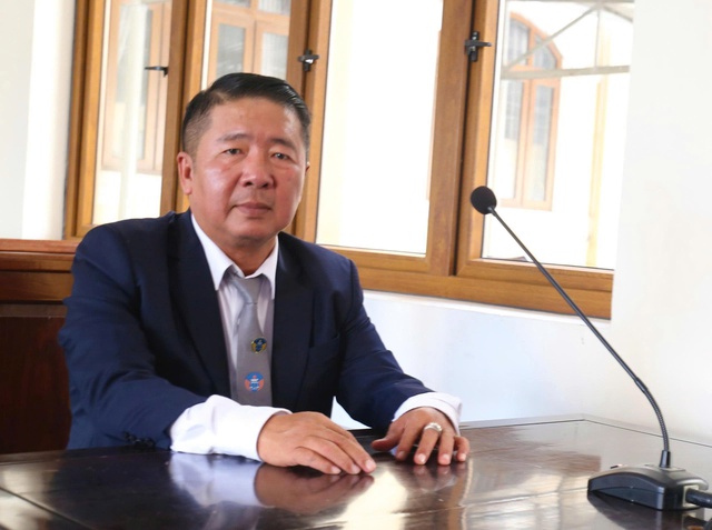 Khỉ hoang lao vào quán ăn tấn công khách ở Đồng Nai: Chủ quán có thể phải bồi thường- Ảnh 2. Khỉ hoang lao vào quán ăn tấn công khách ở Đồng Nai: Chủ quán có thể phải bồi thường- Ảnh 2.