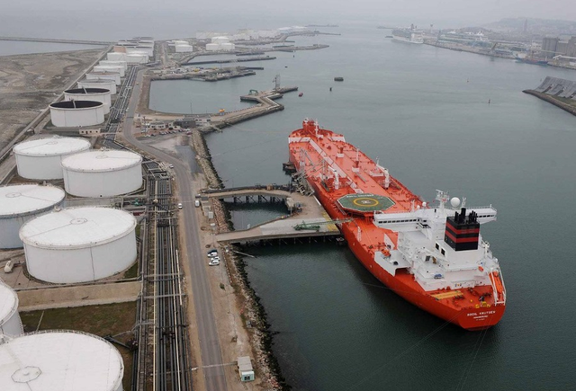 Khi dầu Nga không còn dễ bán: Hé lộ uy lực thực sự từ đòn trừng phạt của Mỹ - Ảnh 1.