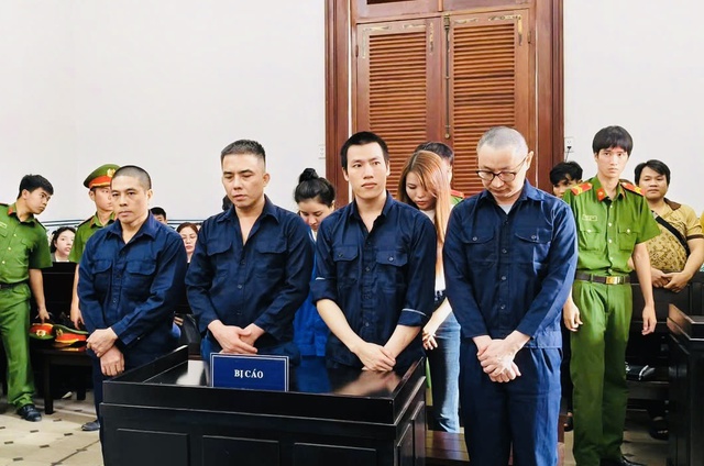 Cựu nữ tiếp viên hàng không cầm đầu đường dây môi giới mại dâm cao cấp lãnh 4 năm tù - Ảnh 1.