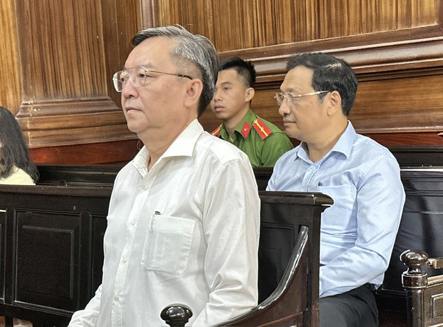 Gây thiệt hại trăm tỷ, cựu Giám đốc Sở GD&ĐT TP.HCM chỉ bị tuyên án tù treo - Ảnh 2.