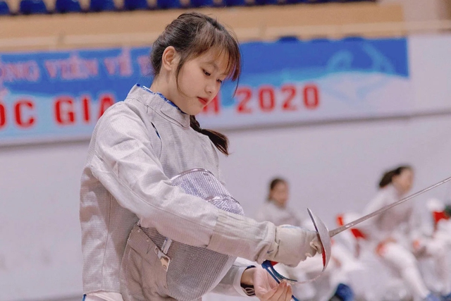 Nhan sắc vạn người mê của hot girl đấu kiếm Việt Nam - Ảnh 2.