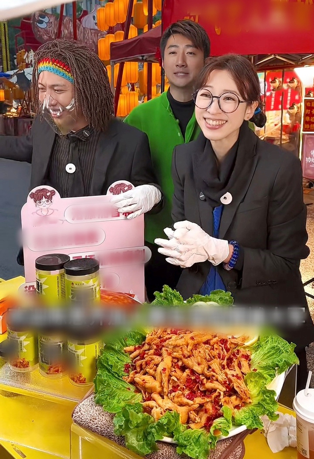 Mỹ nhân viên từng thi Hoa hậu công khai tuyển chồng, chỉ cần đáp ứng 1 tiêu chí- Ảnh 3. Mỹ nhân viên từng thi Hoa hậu công khai tuyển chồng, chỉ cần đáp ứng 1 tiêu chí- Ảnh 3.