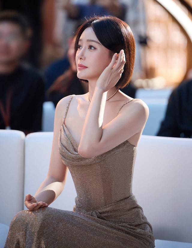 Cuộc tình sóng gió của "Phú Sát Hoàng Hậu" Tần Lam với "hồng hài nhi" gia thế - Ảnh 5.