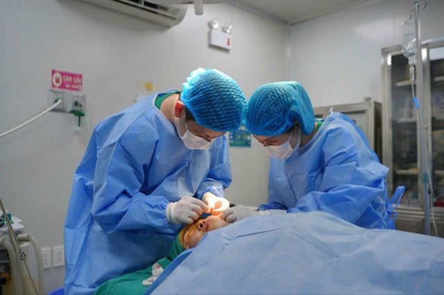 Giảng viên Đại học Y Hà Nội sáng tạo kỹ thuật trẻ hóa chưa từng có - Ảnh 3.