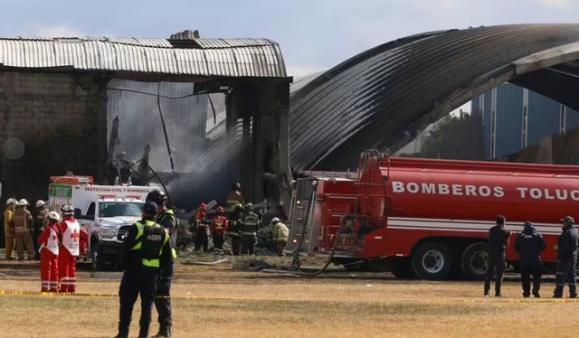 Tai nạn máy bay ở Mexico, ít nhất 7 người thiệt mạng - Ảnh 1. Tai nạn máy bay ở Mexico, ít nhất 7 người thiệt mạng - Ảnh 1.