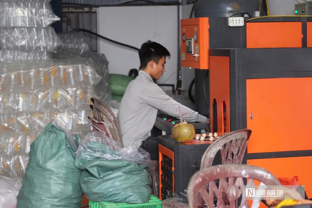 Người đ&agrave;n &ocirc;ng v&ugrave;ng biển đưa sự mặn m&ograve;i của mắm truyền thống đi xa, thu về h&agrave;ng tỷ đồng/năm- Ảnh 3.