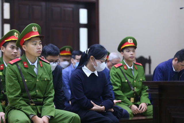 Viện kiểm sát đề nghị giảm 18-30 tháng tù với cựu Bí thư Tỉnh ủy Vĩnh Phúc Hoàng Thị Thúy Lan - Ảnh 2.