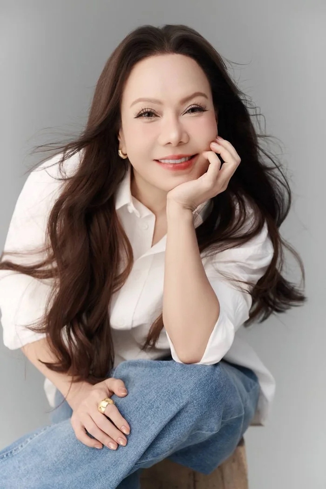 Danh h&agrave;i Việt Hương khoe nhan nhắc kh&aacute;c lạ khiến kh&aacute;n giả giật m&igrave;nh - Ảnh 2.