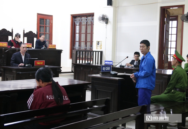 Người vợ kh&oacute;c cạn nước mắt trong phi&ecirc;n to&agrave; x&eacute;t xử kẻ s&aacute;t hại chồng m&igrave;nh- Ảnh 3.