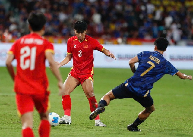 U22 Việt Nam thắng ngược Thái Lan, giành HC vàng SEA Games 33- Ảnh 1. U22 Việt Nam thắng ngược Thái Lan, giành HC vàng SEA Games 33- Ảnh 1.