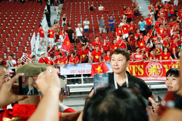 HLV Kim Sang Sik tiết lộ yếu tố gi&uacute;p U22 Việt Nam đ&aacute;nh bại Th&aacute;i Lan - Ảnh 1.